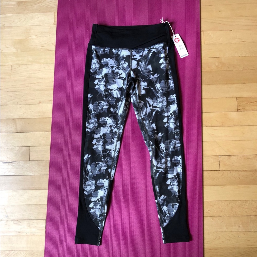 Manduka Wrap Leggings